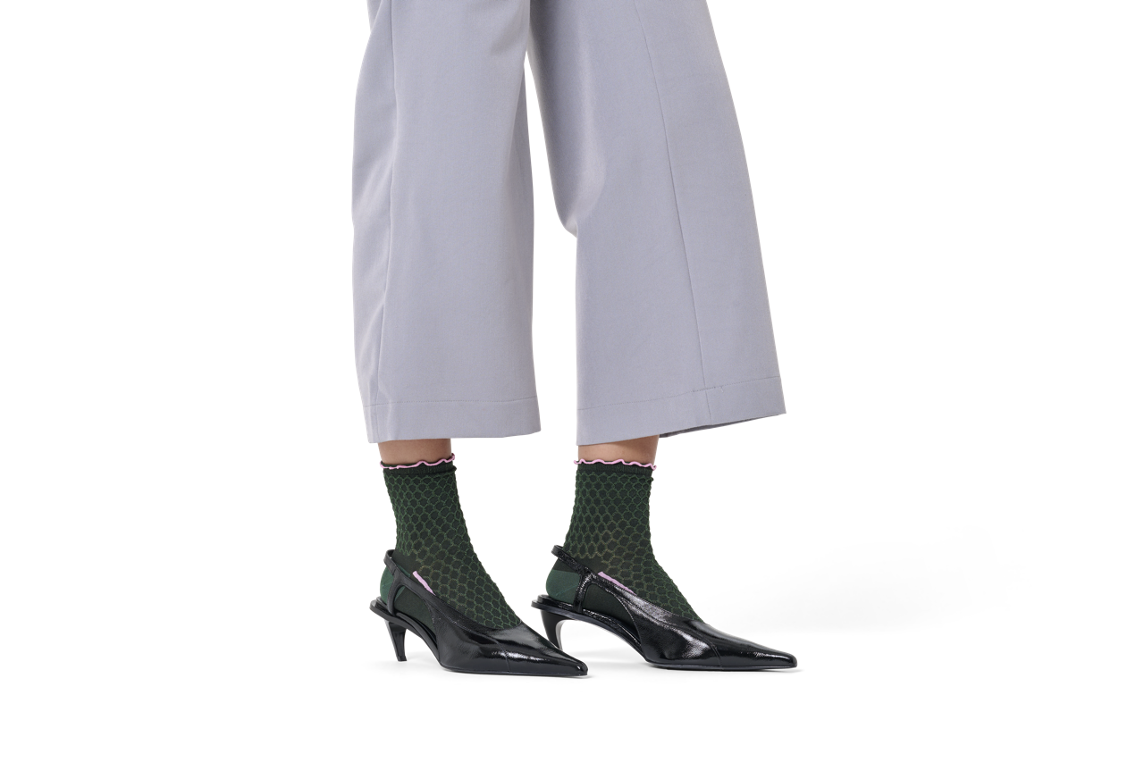 48-585218_1